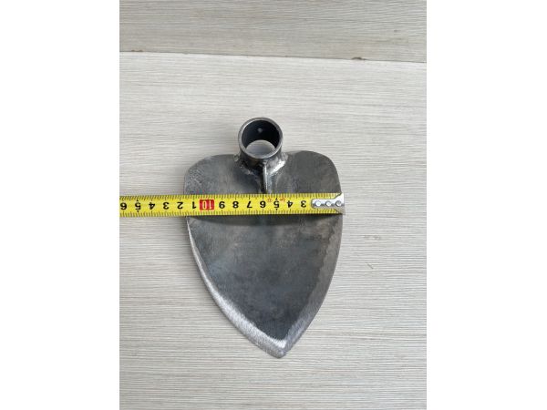 Сапа серце мотика тяпка сталь 65г